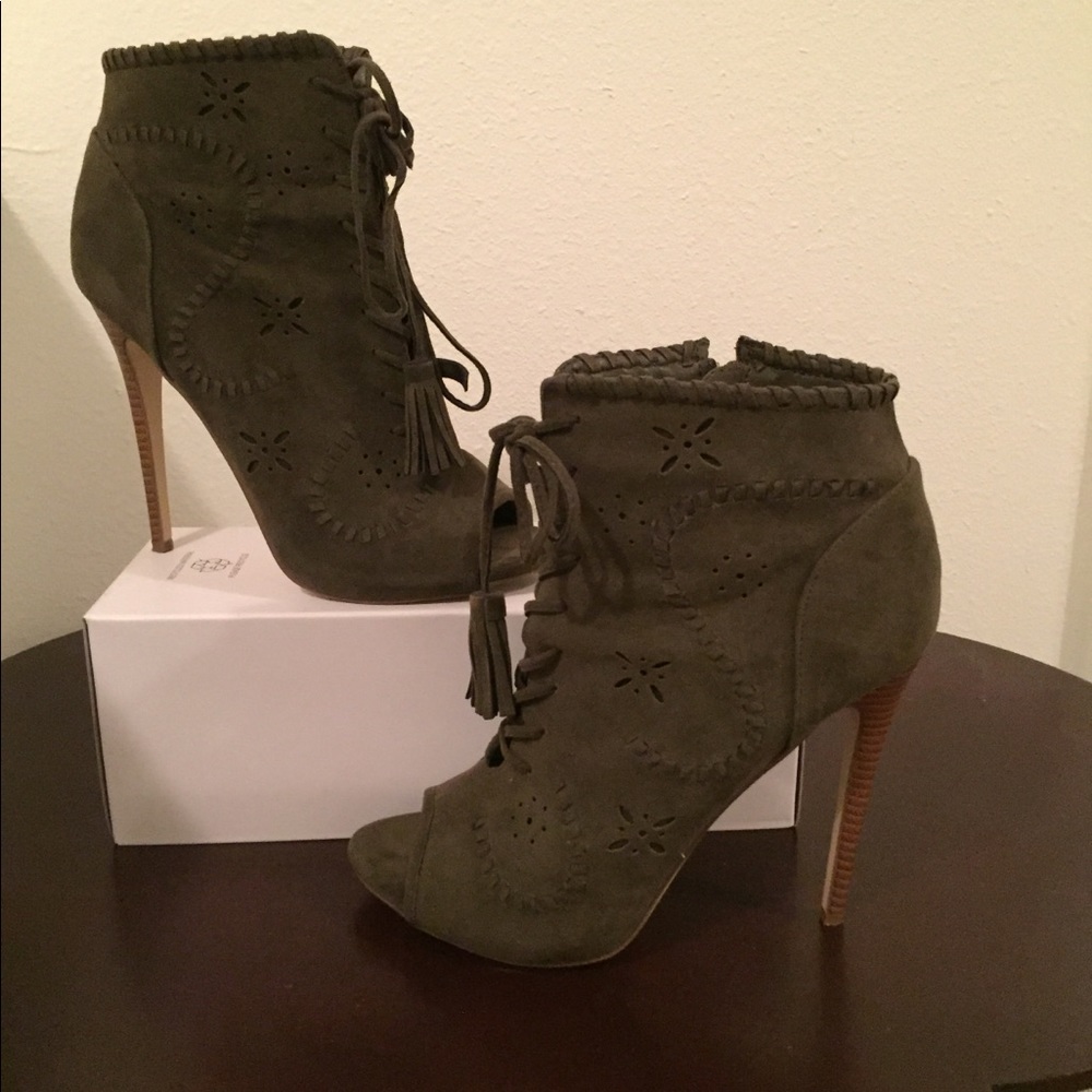 Ankle boots